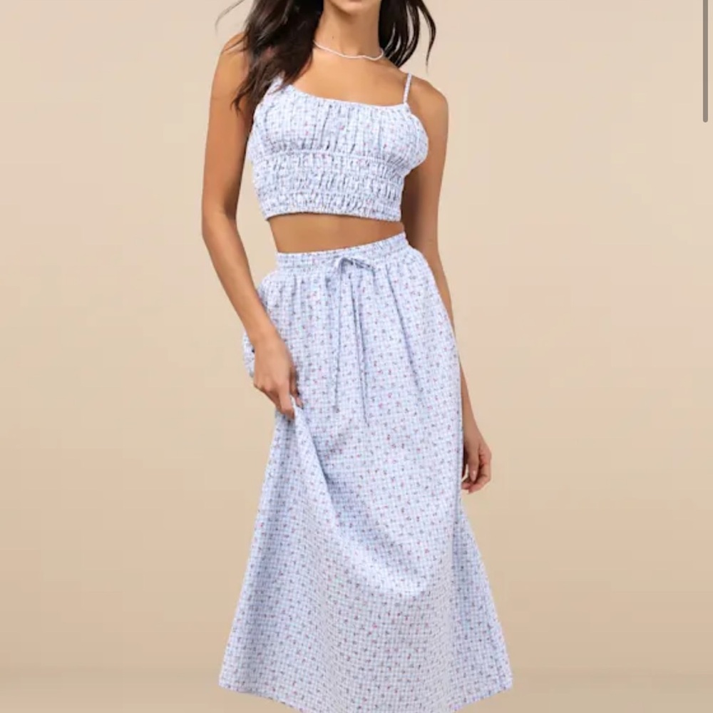 Set! Lulu's Light Blue Floral Midi Dress